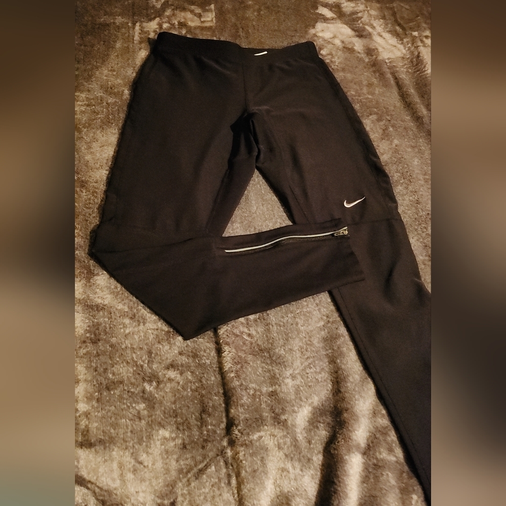 Nike dry fit running leggings size medium